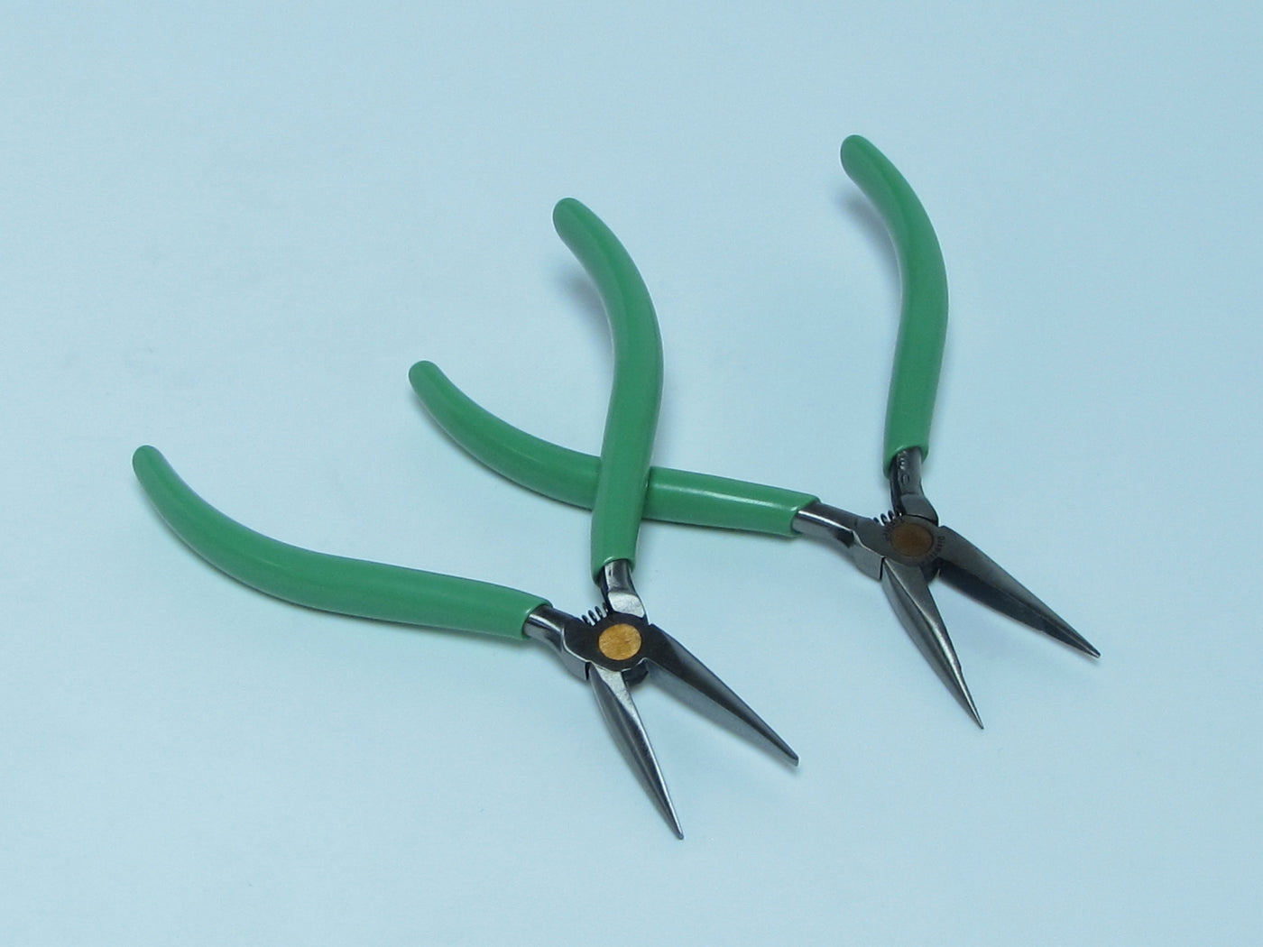 Smooth needle nose pliers discount
